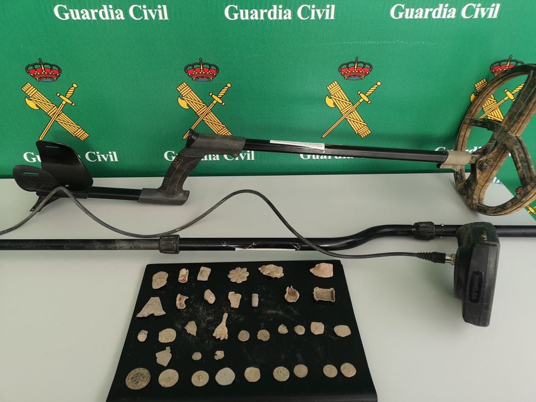 Material requisado por la Guardia Civil de Palencia