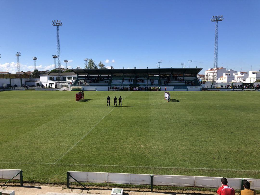 Minuto de silencio previo al partido.