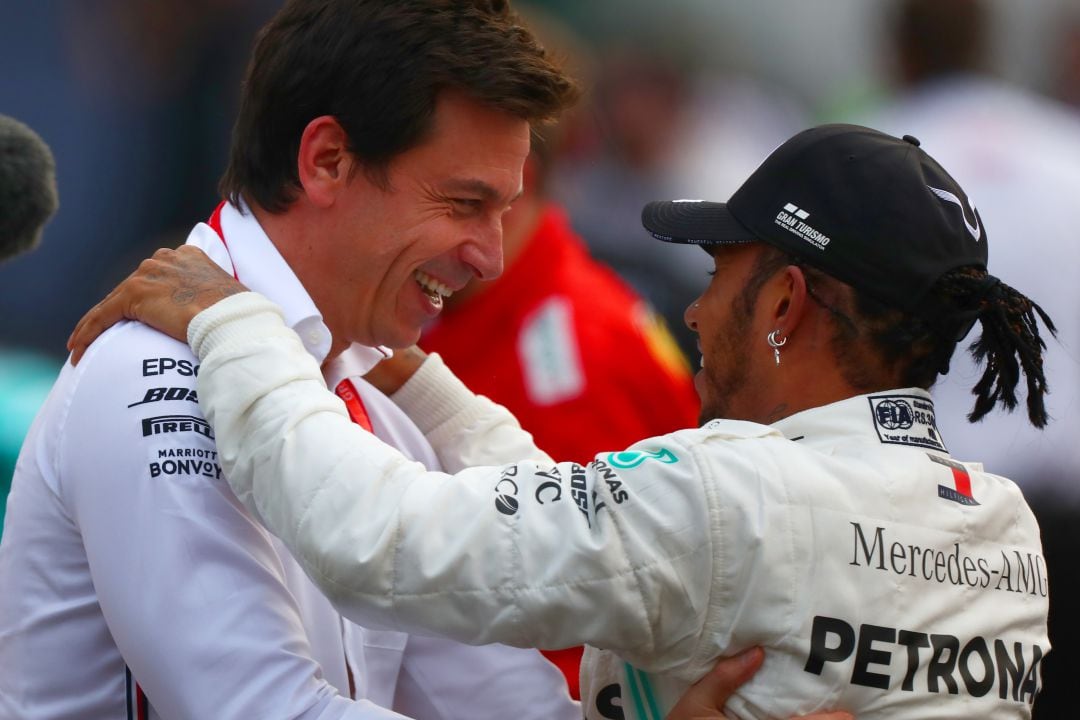 Toto Wolff y Lewis Hamilton