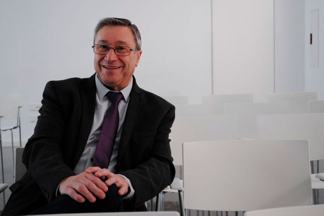 Vicent Ortiz, jefe de secretaría y de la Obra Social, así como portavoz, de Caixa Ontinyent