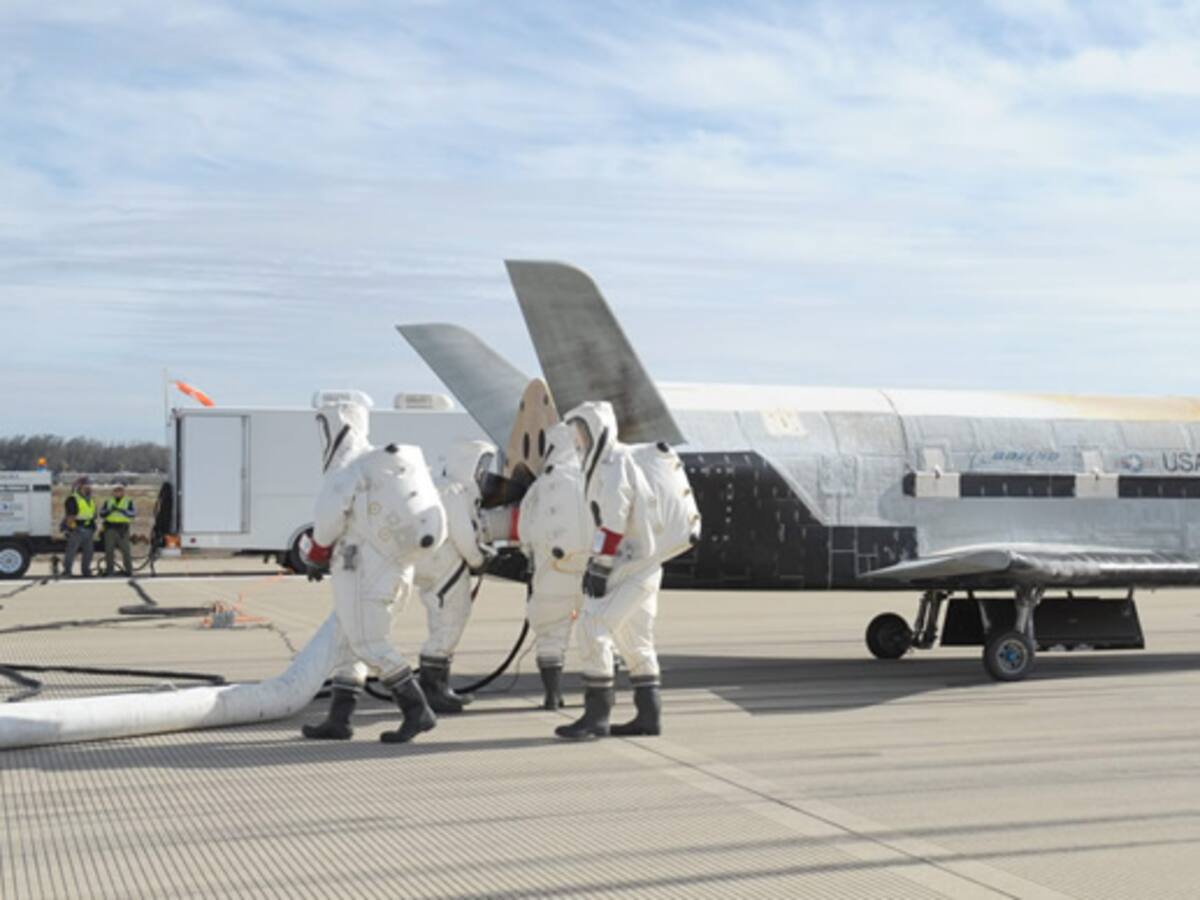 La nave ultra secreta X-37B aterriza tras dos años en órbita