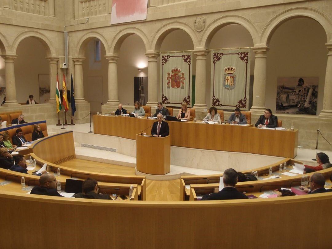 Las preguntas al presidente han abierto el pleno