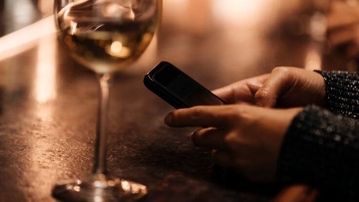 Entrevista Violante Martínez, joven que ha denunciado ante Policía Nacional haber sido drogada sin su consentimiento en un pub de Murcia