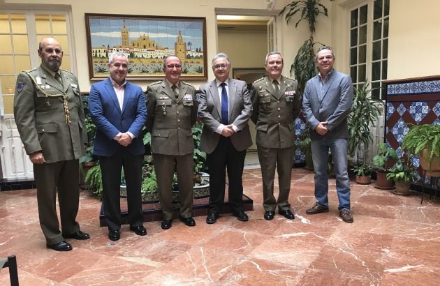 Teniente coronel Astilleros; Diego Suárez; teniente general Juan Gómez de Salazar Mínguez, Jefe de la Fuerza Terrestre del Ejército de Tierra; Antonio Yélamo; coronel José Domingo Díaz Villalón y Salomón Hachuel