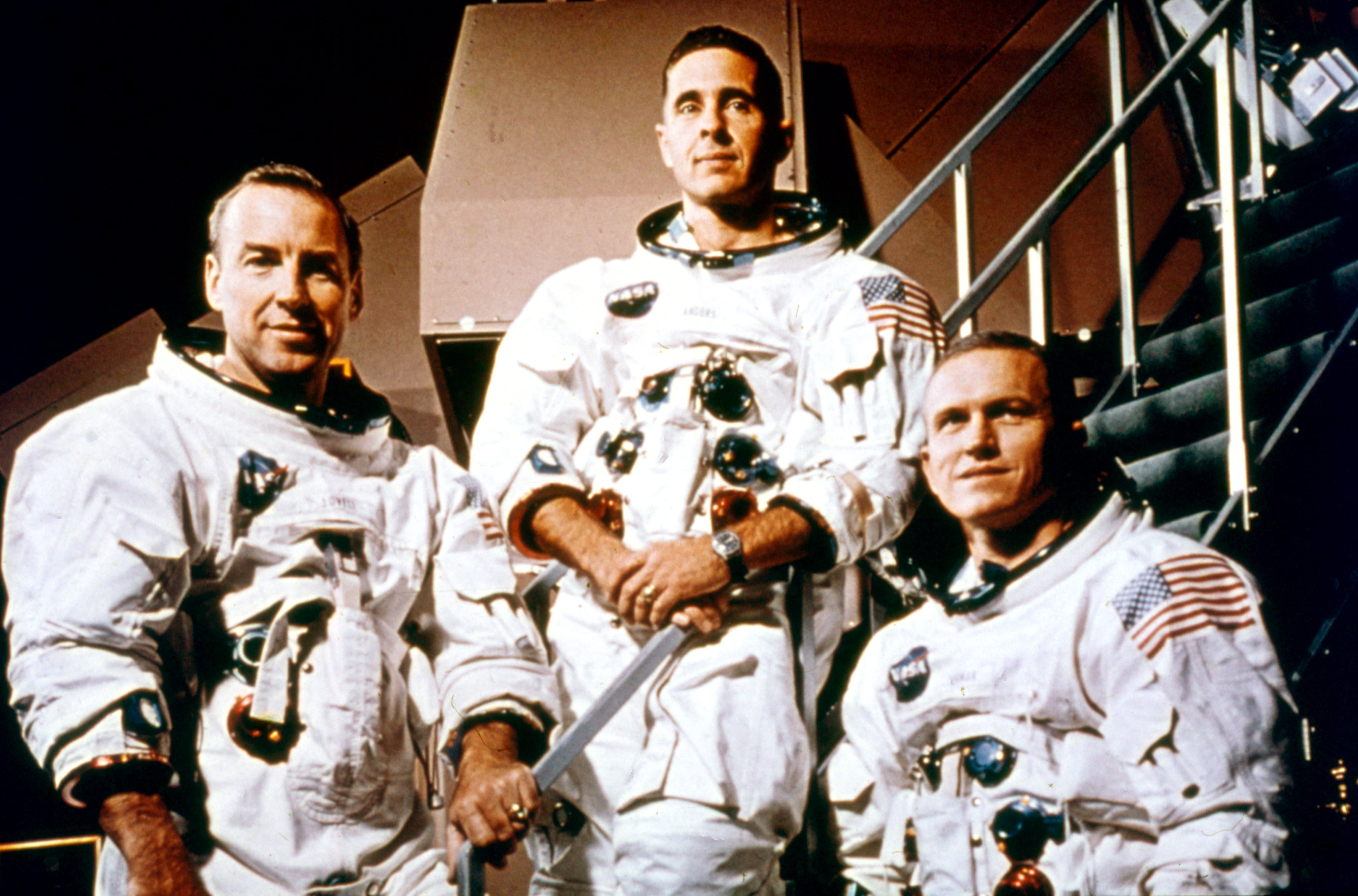 Tripulación de Apolo 8, en una imagen de 1968. De izquierda a derecha: James Lovell, lunar module pilot William Anders, y el comandante Frank Borman. (Photo by NASA/Interim Archives/Getty Images)