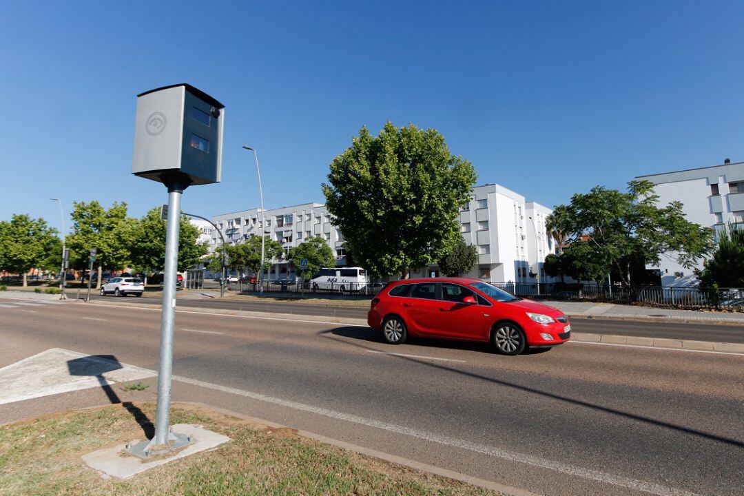 Radar instalado en la Avenida Reina Sofía de Mérida