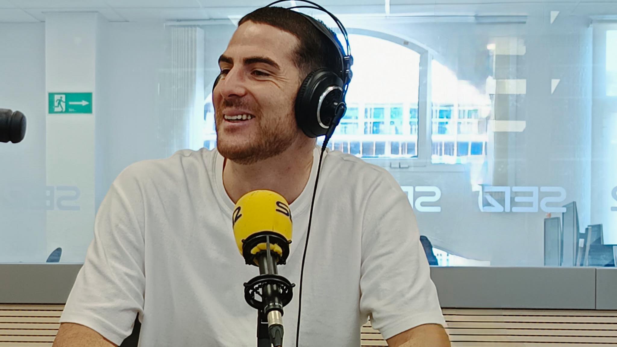 Carlos Abad, portero del Hércules, en Radio Club Tenerife