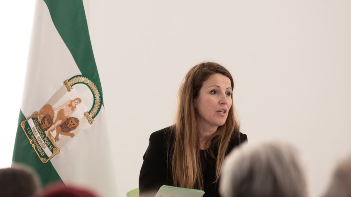 La alcaldesa de Caniles plantea una cuestión de confianza vinculada al presupuesto municipal