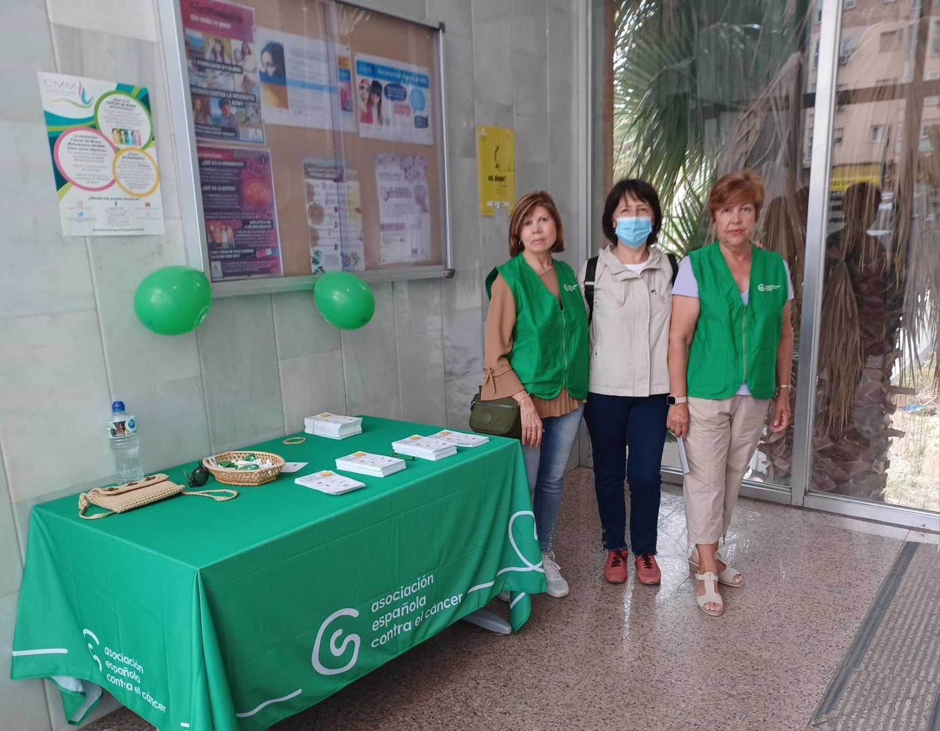 Mesa informativa sobre el cáncer de piel - JUNTA DE ANDALUCÍA