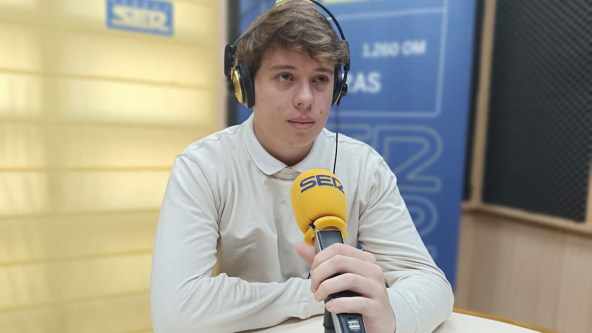 Pedro Fuertes presenta su novela "Gracias por llorar"