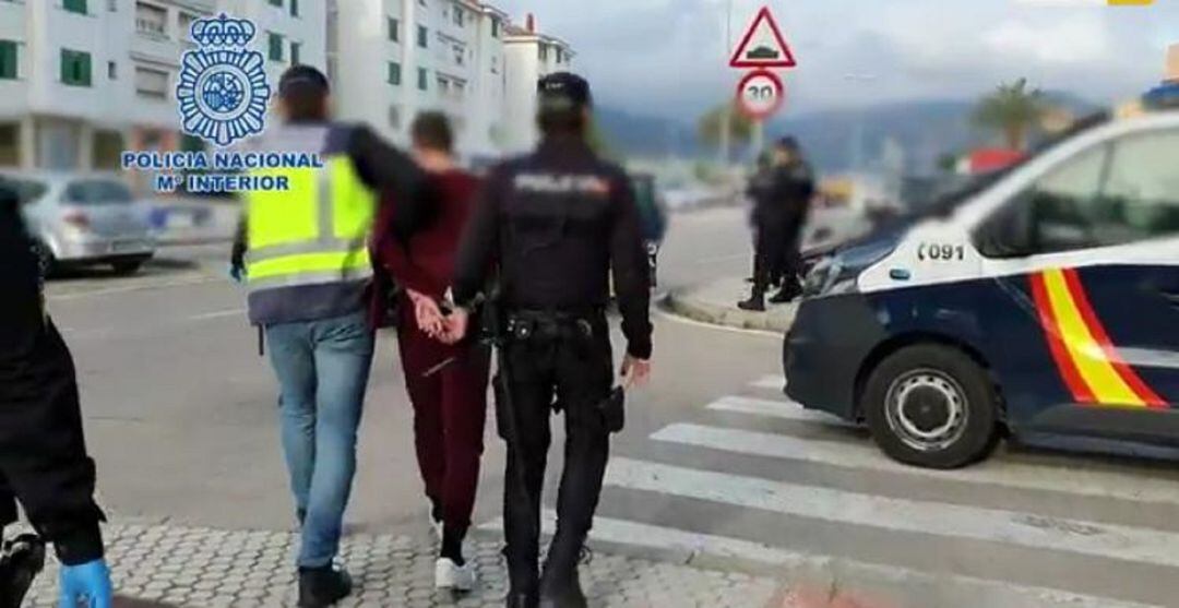 Uno de los detenidos por la Policía.