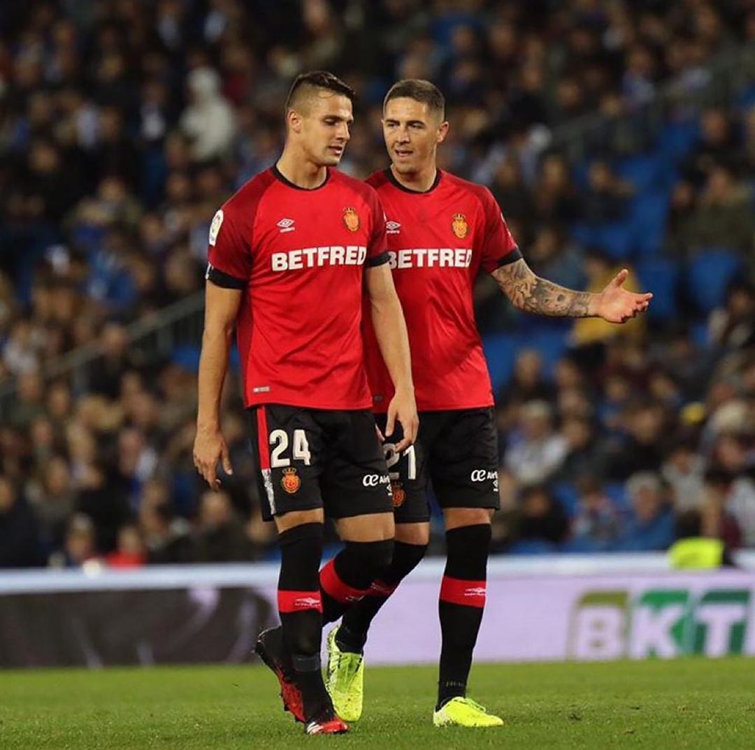 Raíllo y Valjent en el Reale Arena