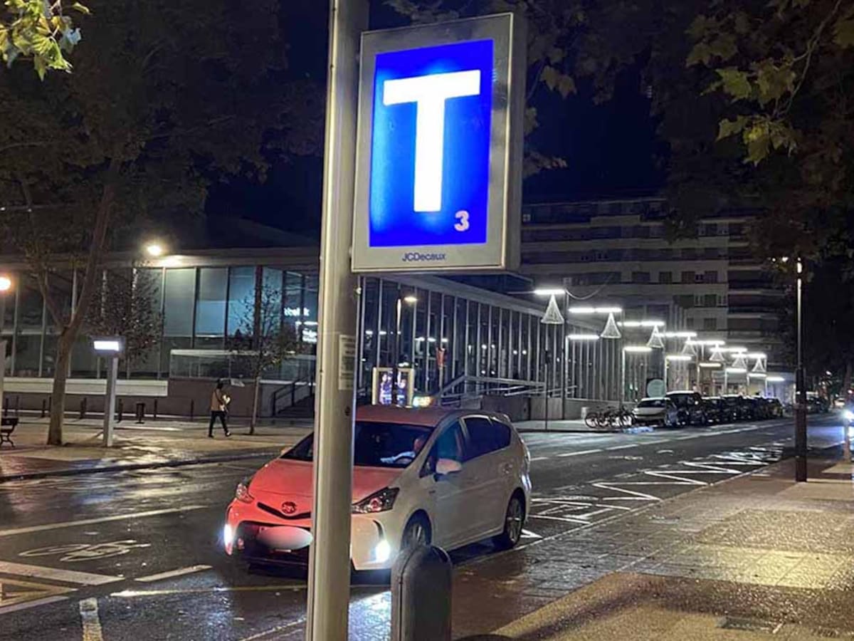 Vitoria pacta con los profesionales que haya 50 taxis las noches del sábado