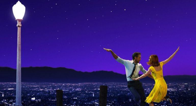 Fotograma de &#039;La la land&#039;, una de las favoritas para los Oscar 2017