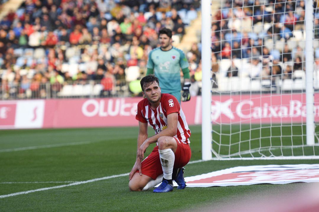 Álvaro Giménez en el partido Almería-Numancia.