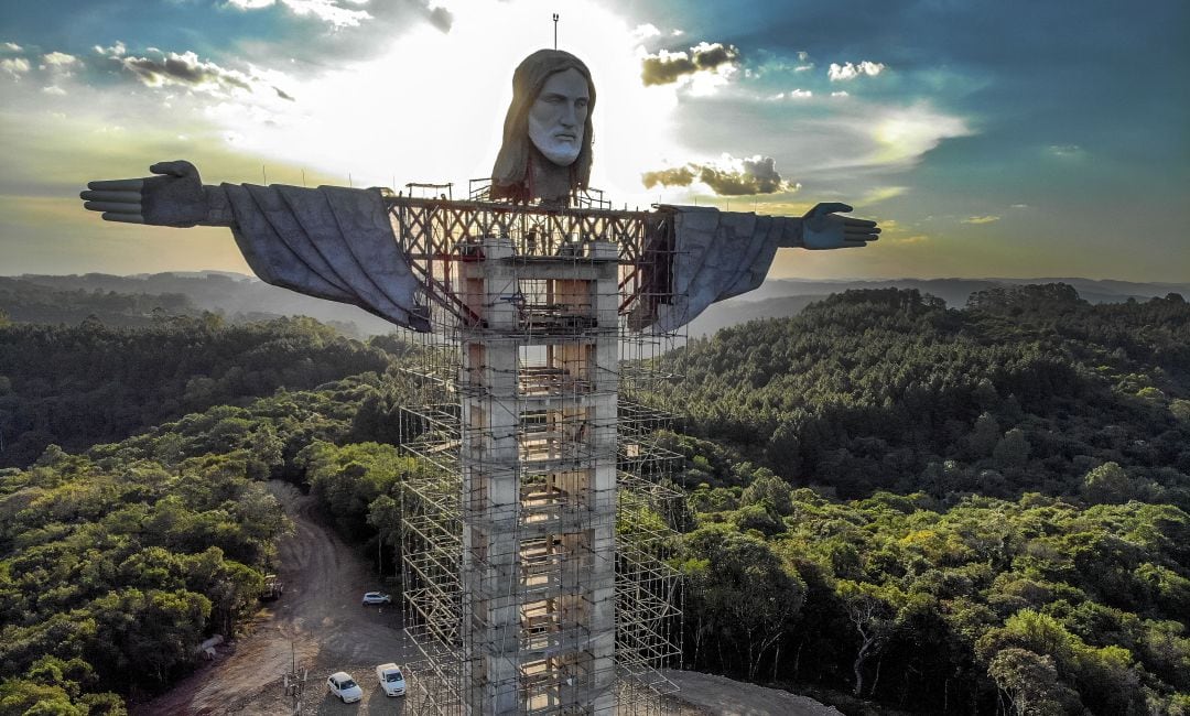 Brasil construye un nuevo Cristo.