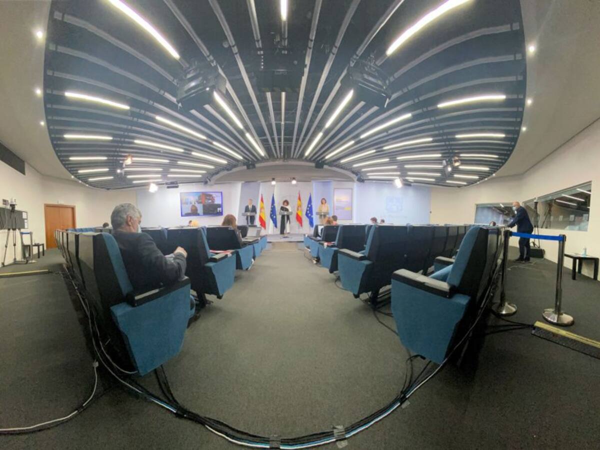 ¿A quién debe informar la Guardia civil?
