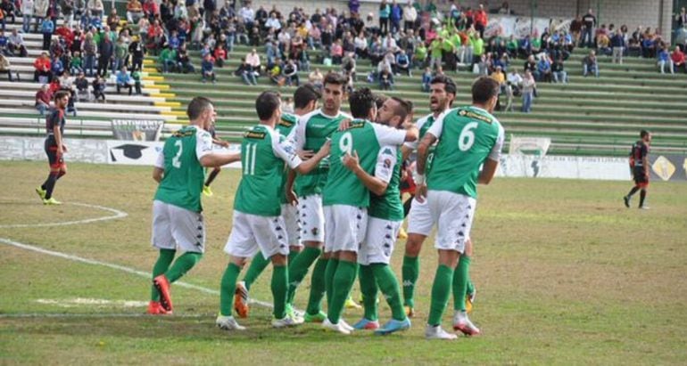 Los cacereños celebran un gol en un partido de esta temporada