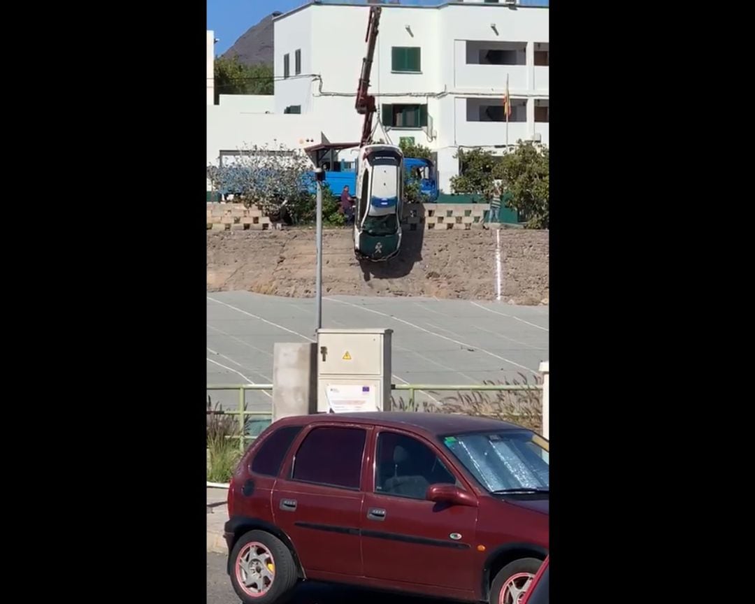 Vehículo de la Guardia Civil accidentado en La Aldea.