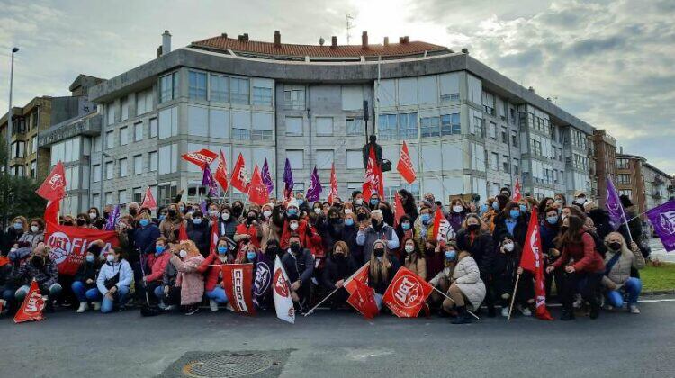 Trabajadores de la industria conservera en huelga.