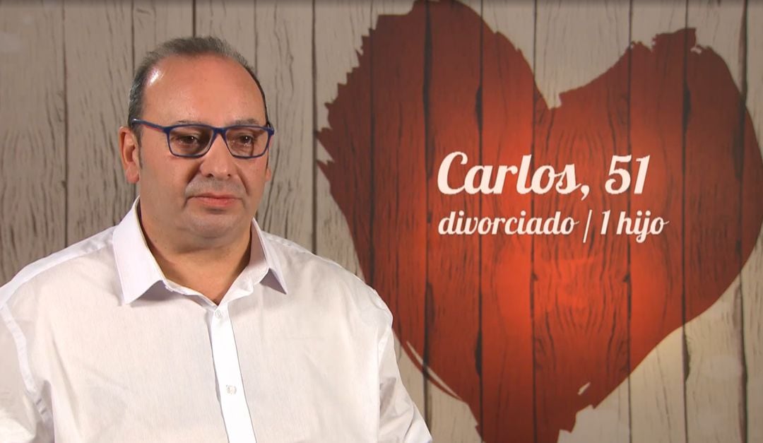 Carlos busca una relación libre de cargas.