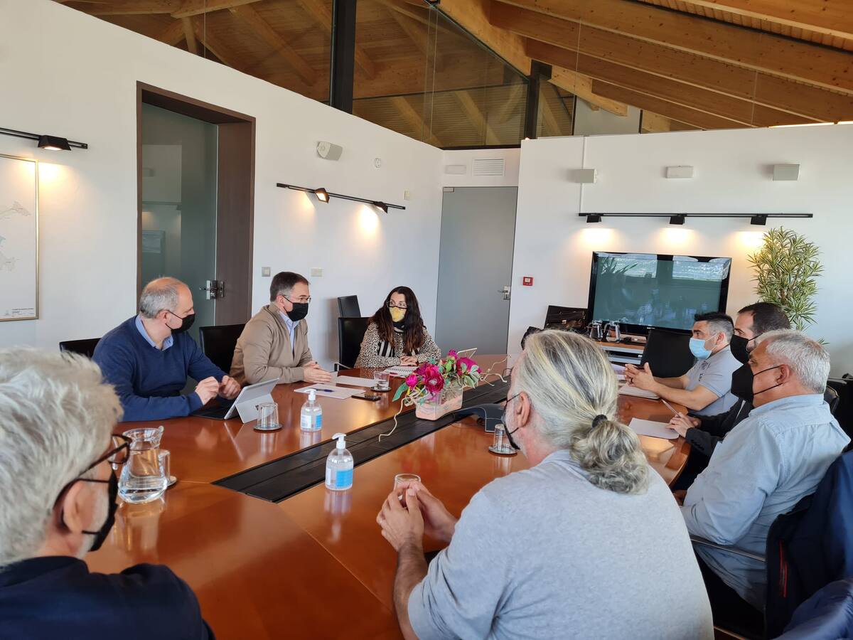 Primeras reuniones para elaborar el Reglamento del Taxi de Ibiza