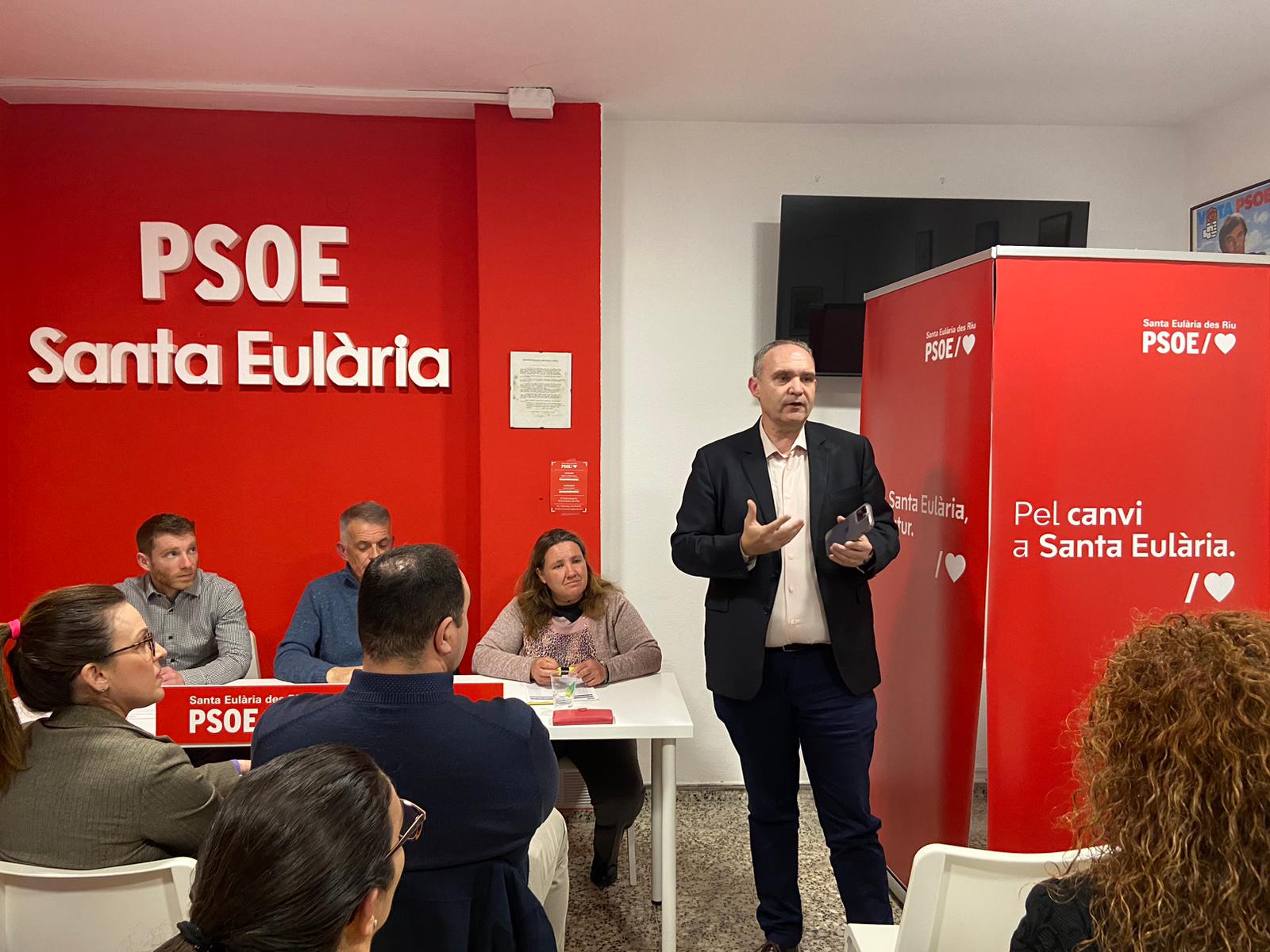 Imagen de archivo de una reunión del PSOE de Santa Eulària