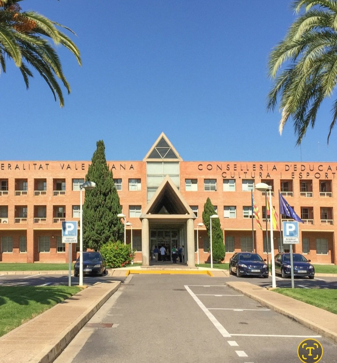 Fachada de la Consellería de Educación en València