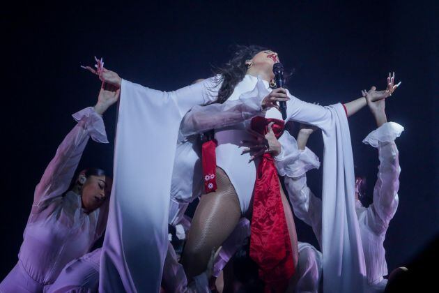 La cantante Rosalía actúa en el WiZink Center de Madrid dentro de su gira de &#039;El mal querer&#039;.