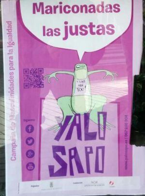 Cartel con el lema &#039;Mariconadas las justas&#039; en el Centro de la Mujer en Albacete