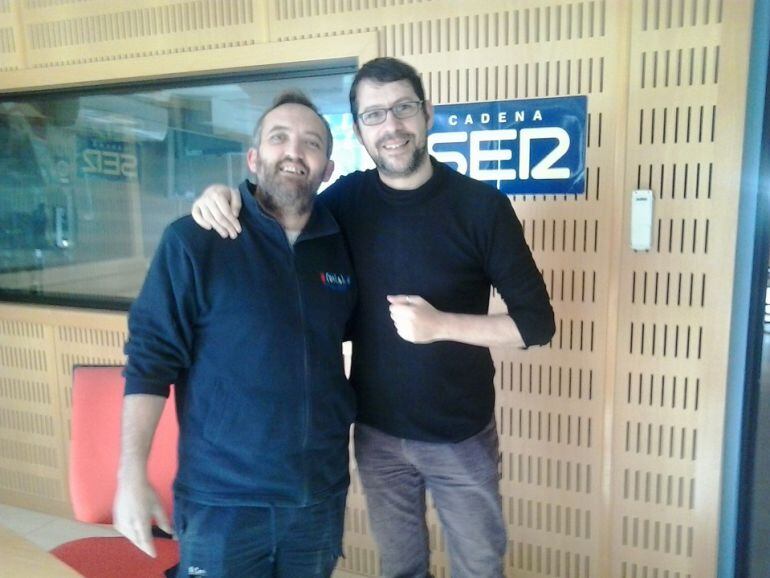 El cuartetero Ángel Gago junto a Labajo en Radio Cádiz