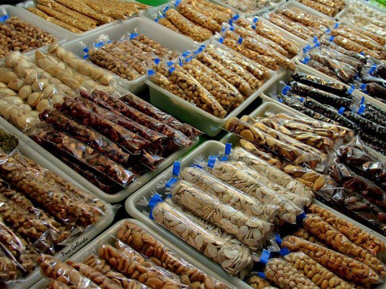 Frutos secos en el mercado Ingeniero Torroja