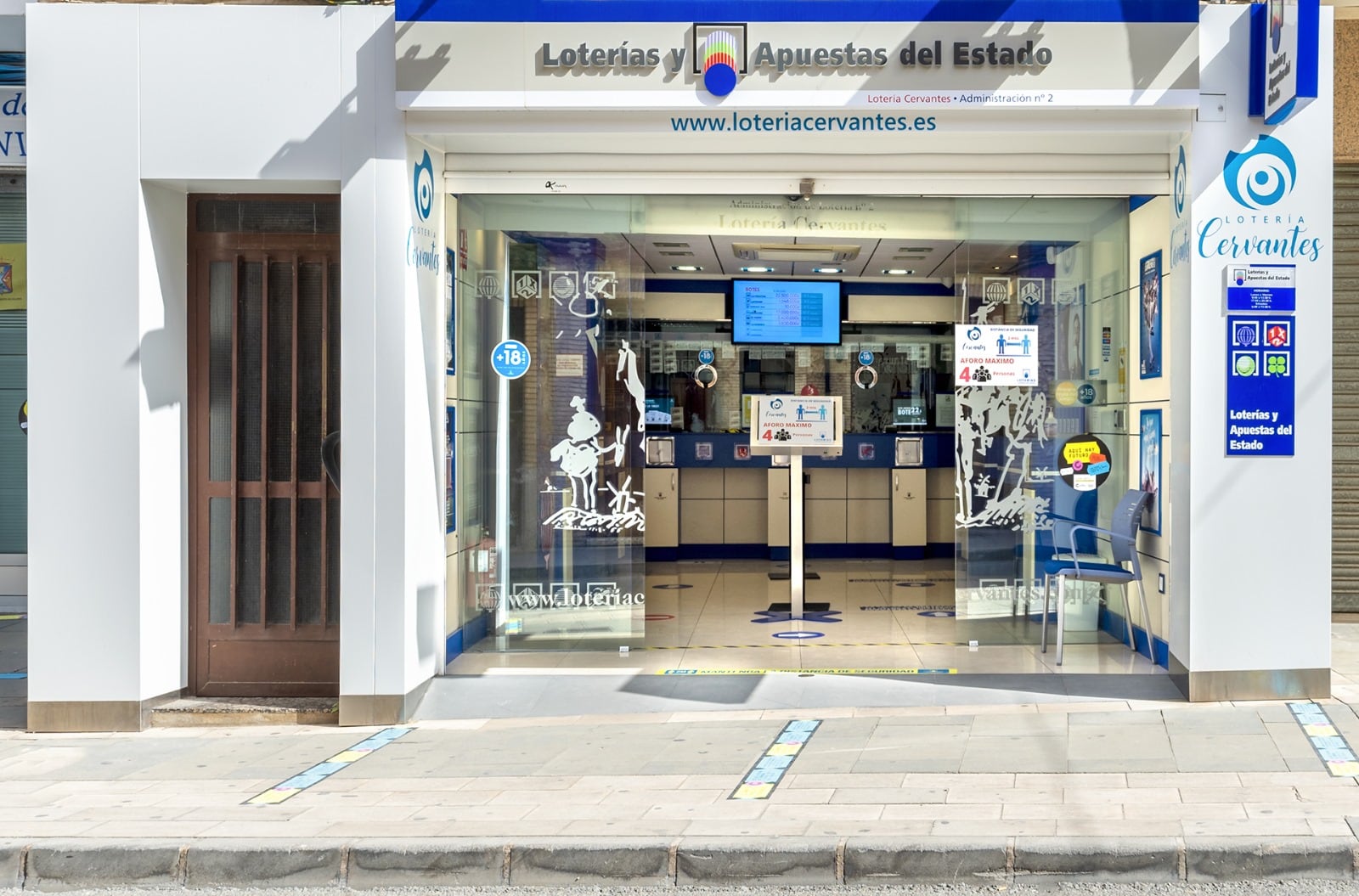 Exterior de la Administración de Villena