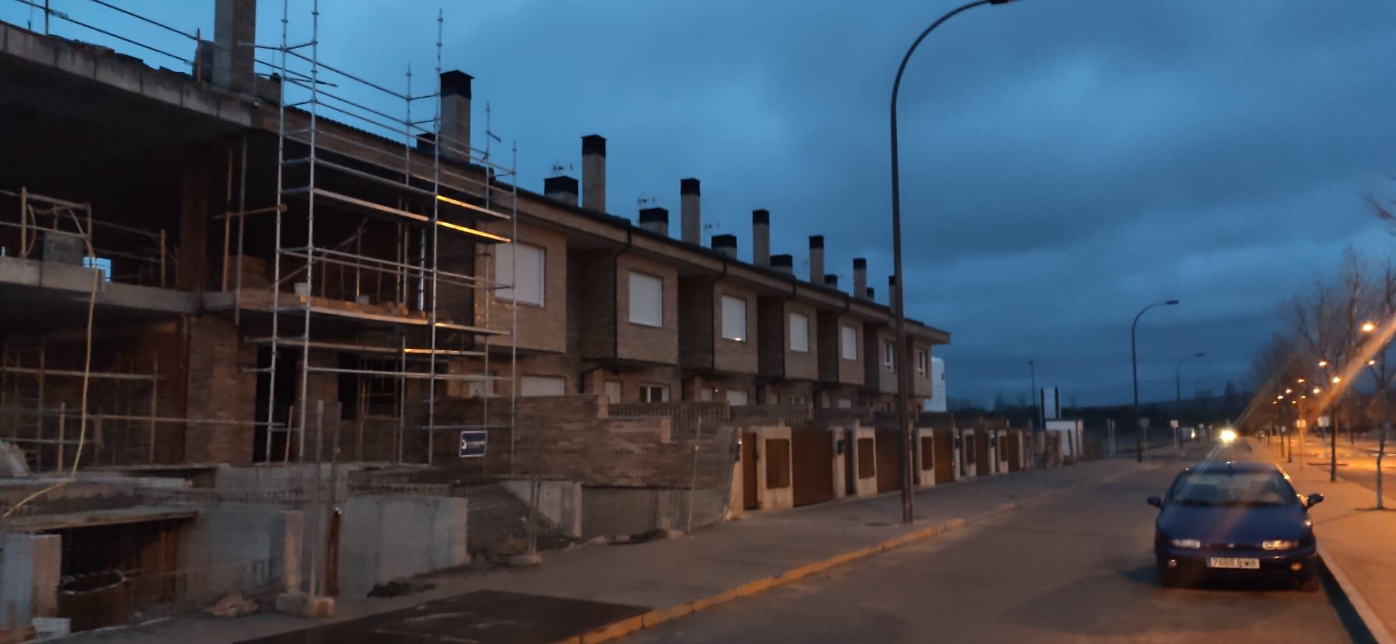 Falta de iluminación en el número 18 de la calle Derechos Humanos