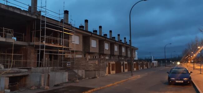Falta de iluminación en el número 18 de la calle Derechos Humanos