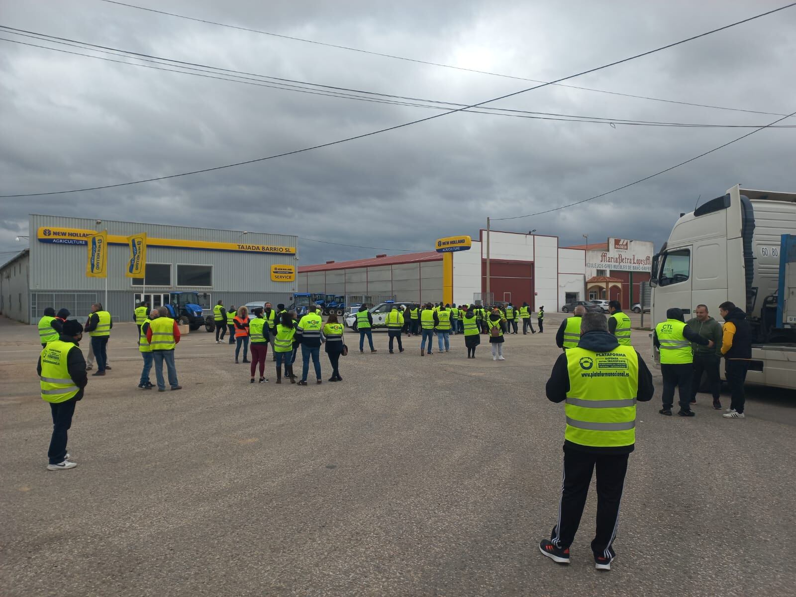 Alrededor de 800 camiones han parado en esta localidad.