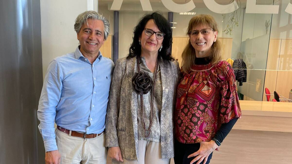 Teresa Mata se suma a última hora a la carrera por el Rectorado de la Universidad