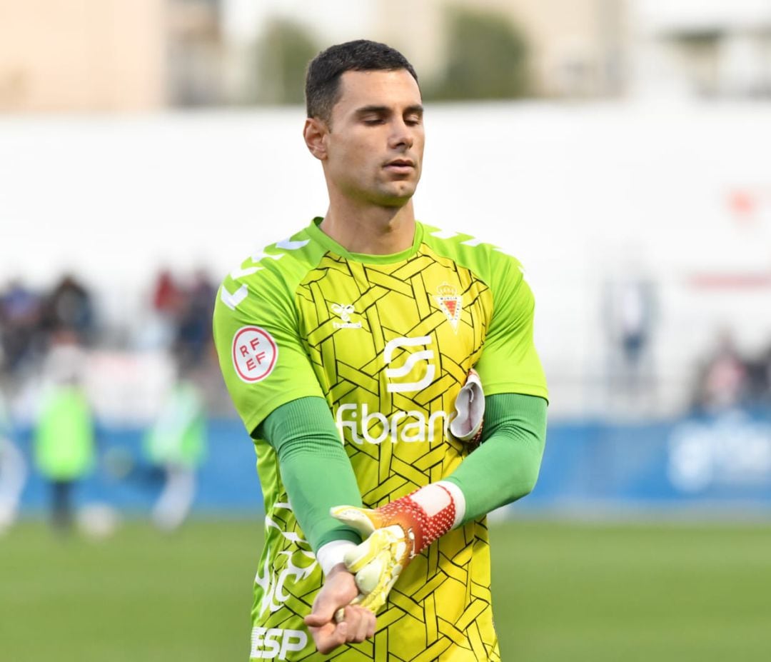 Miguel Serna en El Rubial, estadio del Águilas