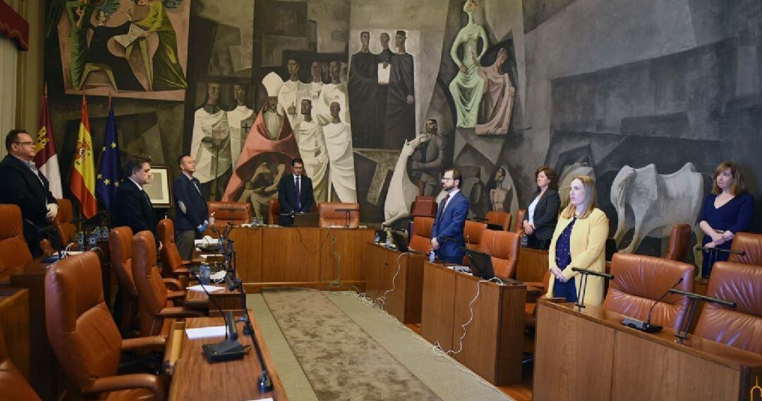 Sesión plenaria telemática de este viernes en la que se ha guardado un minuto de silencio por las víctimas del Covid-19