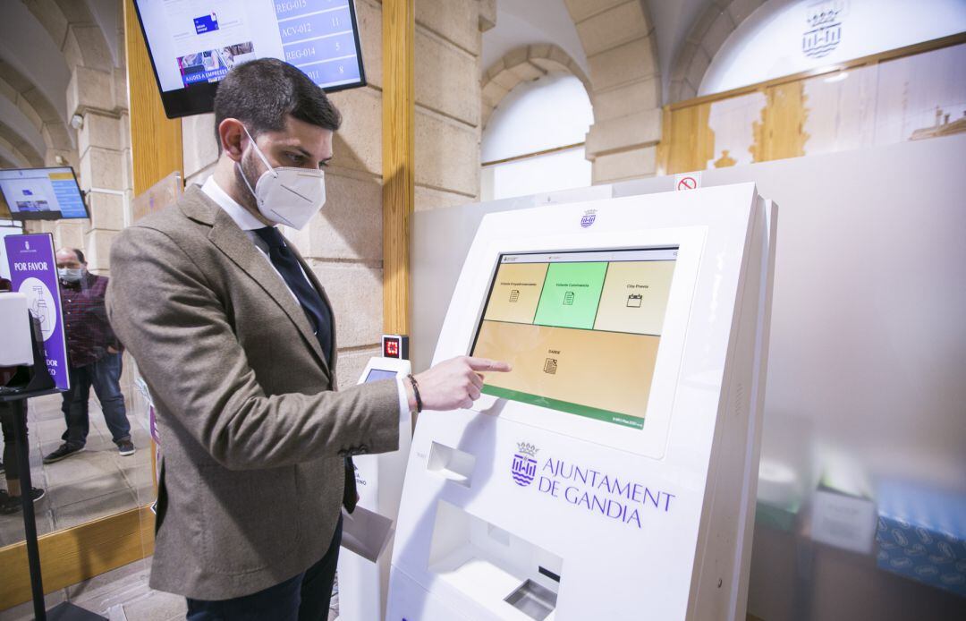 Quiosco digital en el Ayuntamiento de Gandia 