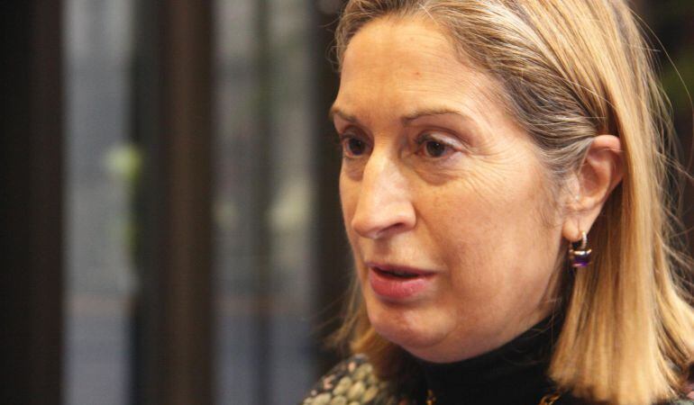 La ministra de Foment, Ana Pastor, a Brussel·les