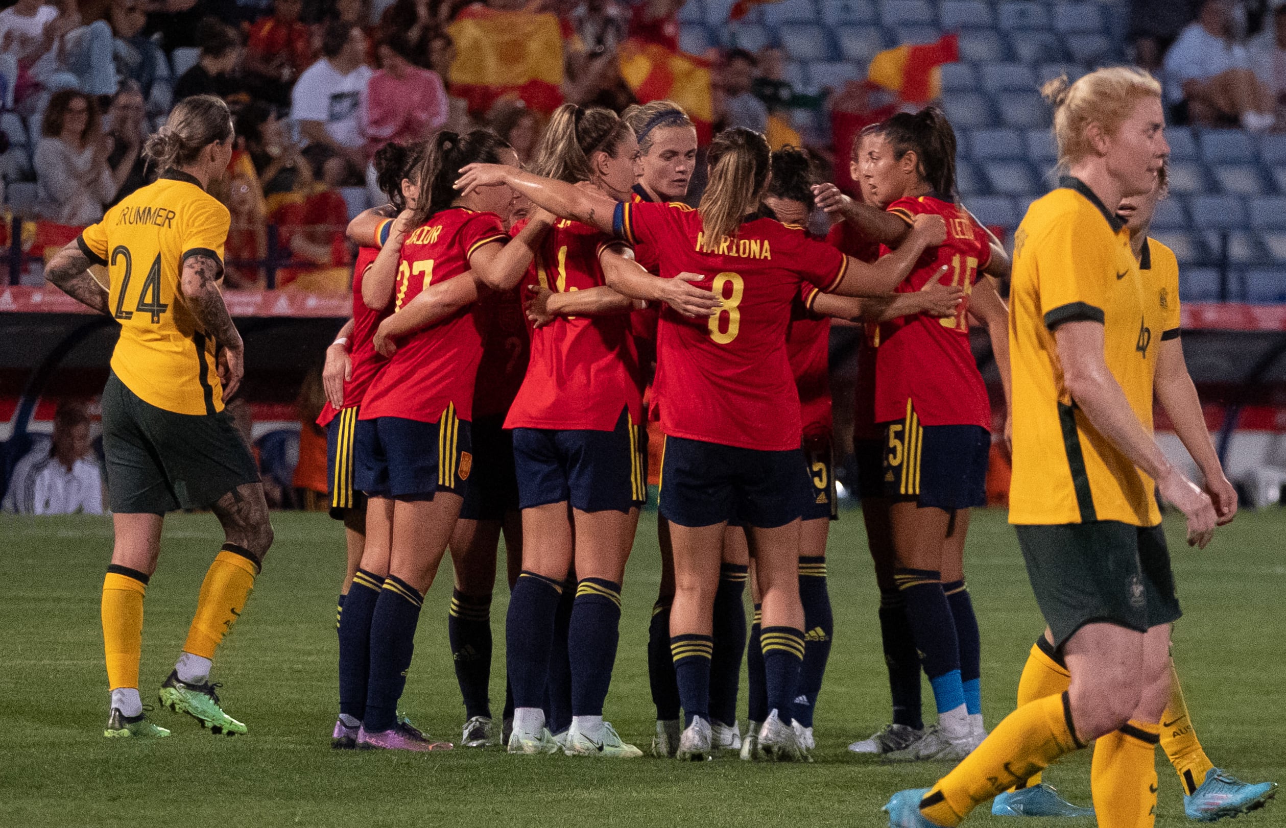 Encuentro amistoso disputado entre las selecciones nacionales absolutas femeninas de España y Australia hoy sábado en el estadio Nuevo Colombino de Huelva. EFE/Julián Pérez