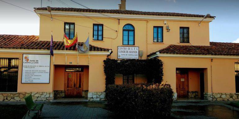 Fachada del Centro de Adultos Conde de Aranda