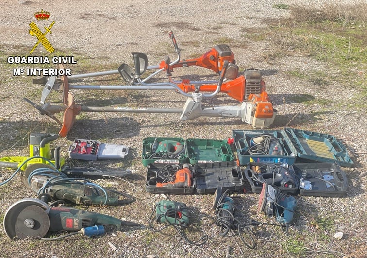 Imagen de las herramientas sustraídas por el grupo criminal