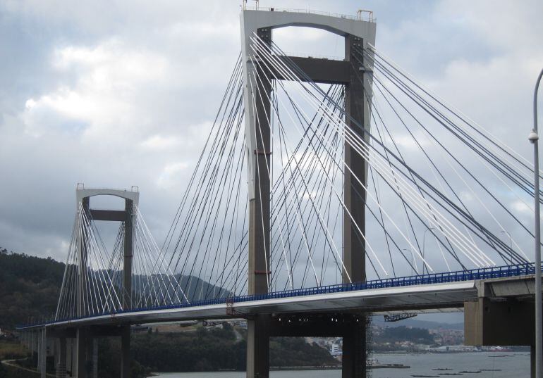 Puente de Rande tras la ampliación