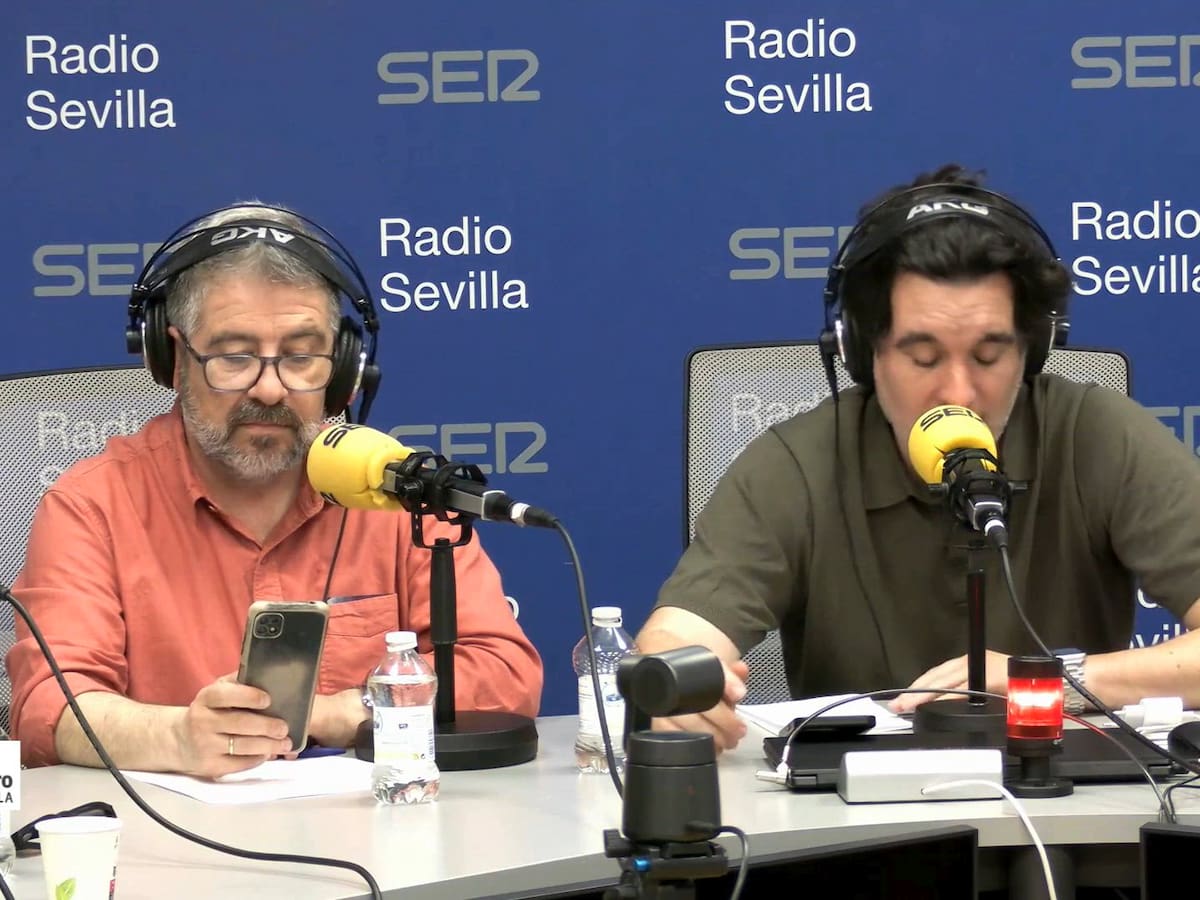 'Rafa Chulón' se sube al #MetrodeSevilla y analiza a los viajeros