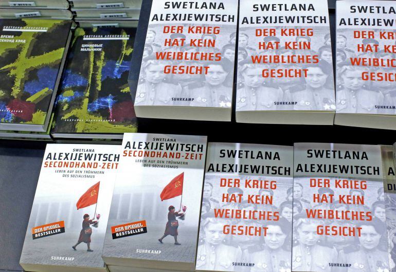 Books of Belarussian author and Nobel Prize for Literature laureate Svetlana Alexievich are pictured in a bookstore in Berlin, Germany, October 8, 2015. Alexievich has won the Nobel Prize for Literature for her portrayal of life in the former Soviet Union