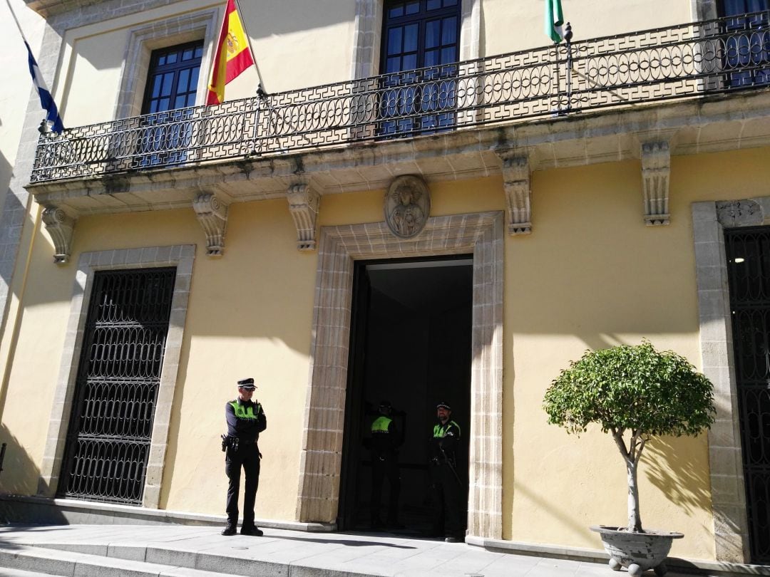 Entrada principal del Ayuntamiento de Jerez