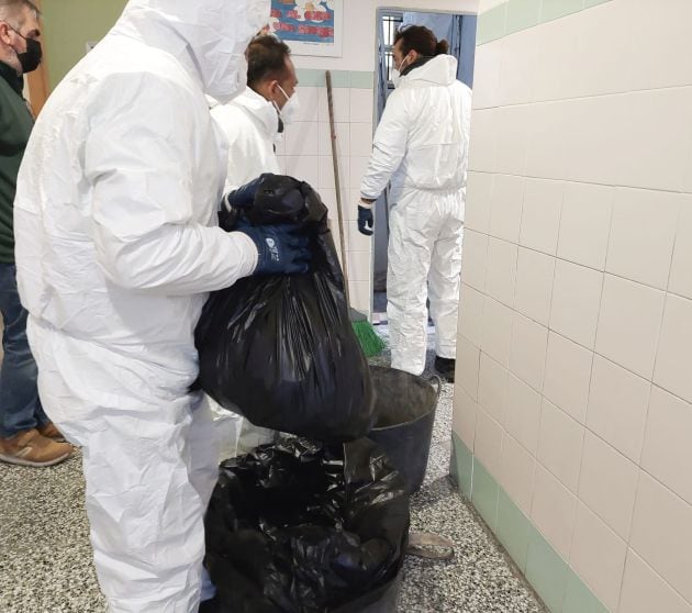 Dispositivo de limpieza de inmuebles en el barrio de Orriols