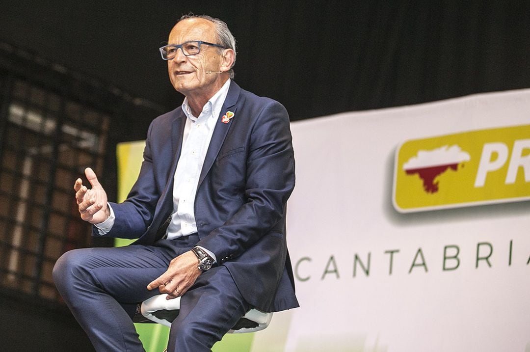 El vicesecretario general del PRC, Javier López Marcano, en una imagen de archivo, durante un acto electoral.